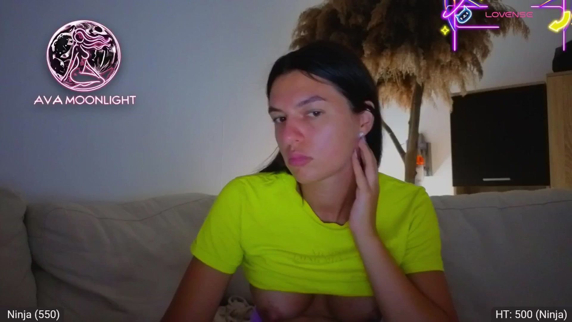 Gallery image thumbnail from AvaMoonlight's myfreecams stream on, 07/31/2025, 24:39 image 16 of 20