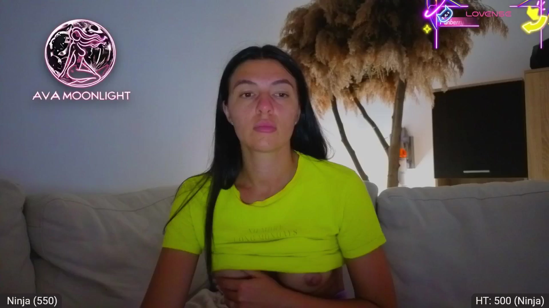 Gallery image thumbnail from AvaMoonlight's myfreecams stream on, 07/31/2025, 24:39 image 18 of 20