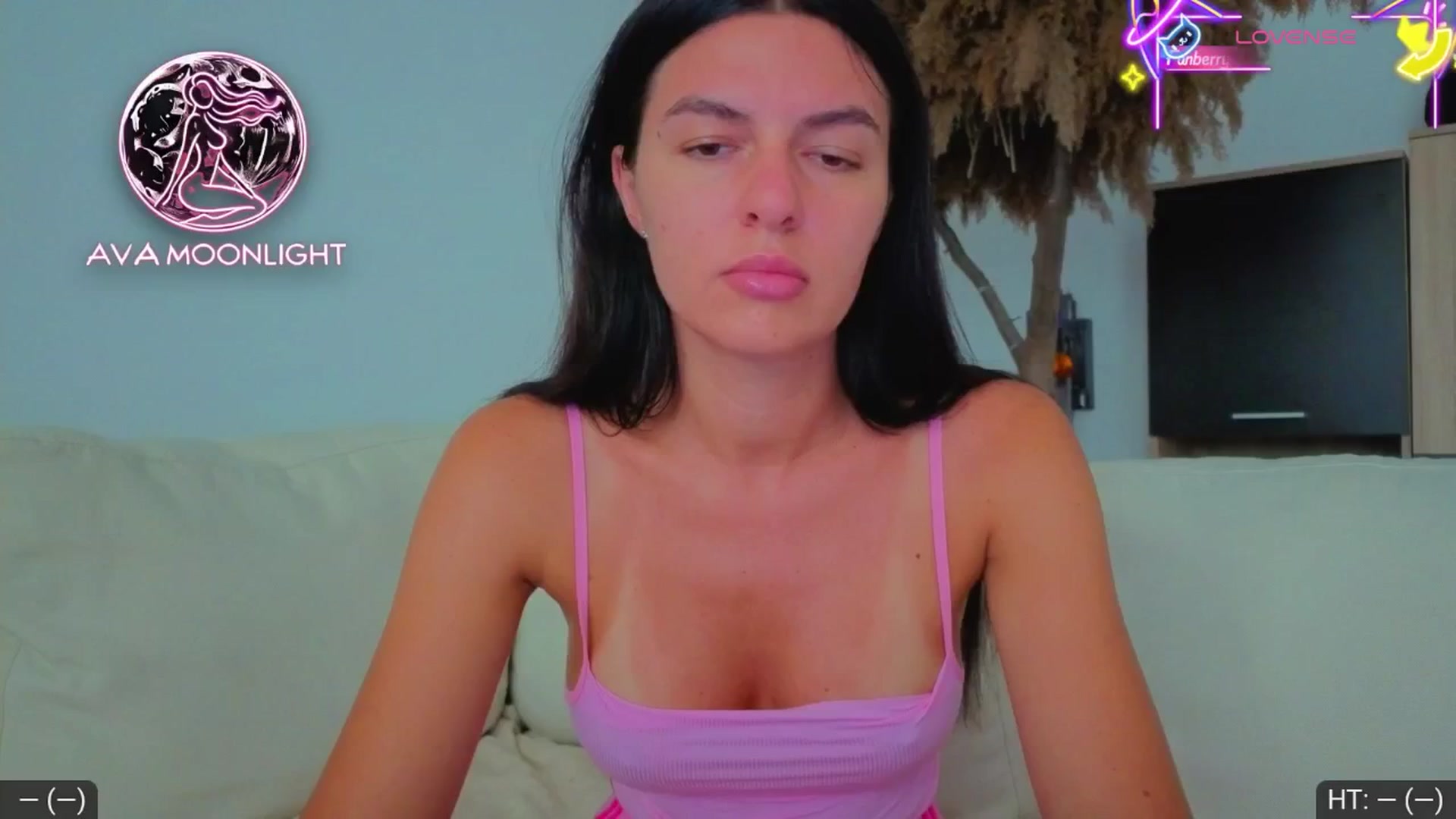 Gallery image thumbnail from AvaMoonlight's myfreecams stream on, 07/31/2025, 16:12 image 3 of 20