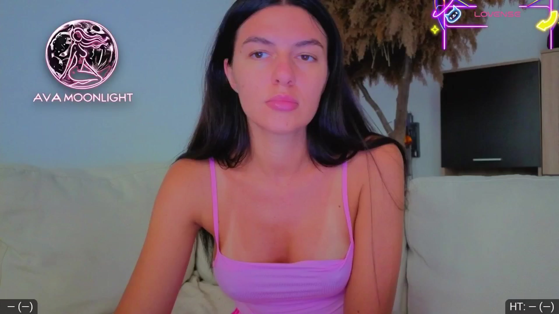 Gallery image thumbnail from AvaMoonlight's myfreecams stream on, 07/31/2025, 16:12 image 4 of 20