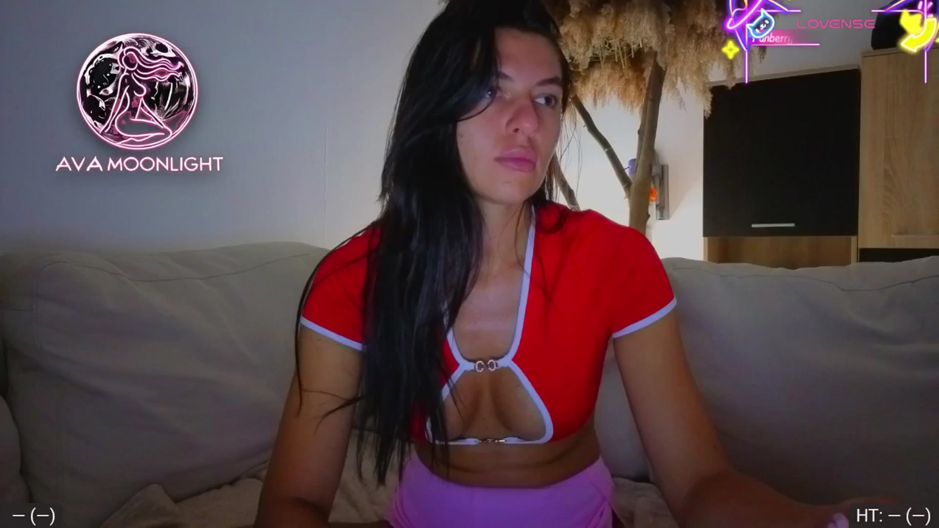 Gallery image thumbnail from AvaMoonlight's myfreecams stream on, 08/01/2025, 24:06 image 6 of 20