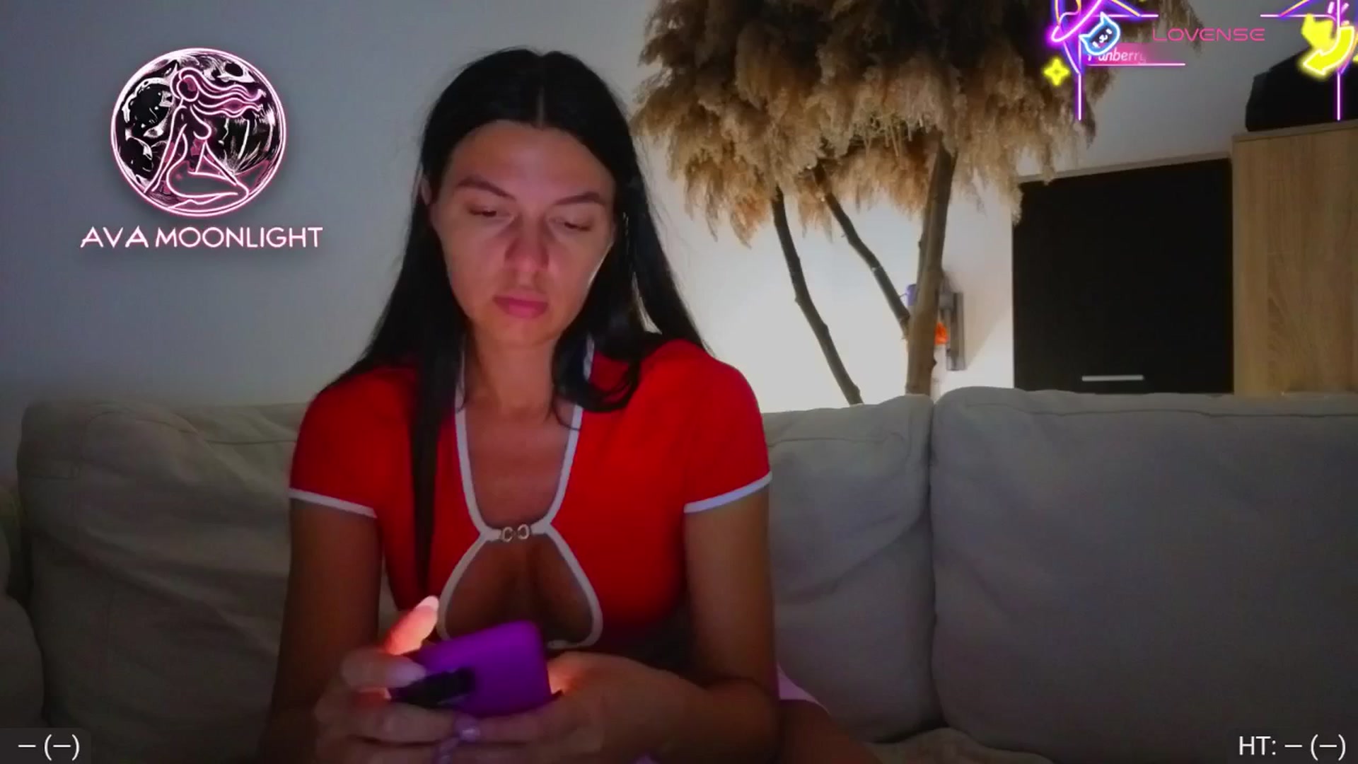 Gallery image thumbnail from AvaMoonlight's myfreecams stream on, 08/01/2025, 24:06 image 3 of 20