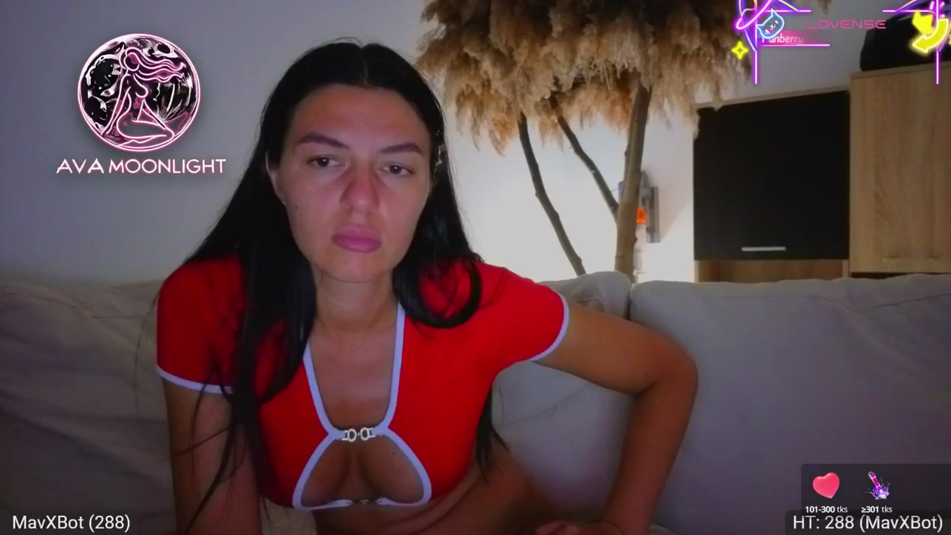 Gallery image thumbnail from AvaMoonlight's myfreecams stream on, 08/01/2025, 24:06 image 12 of 20