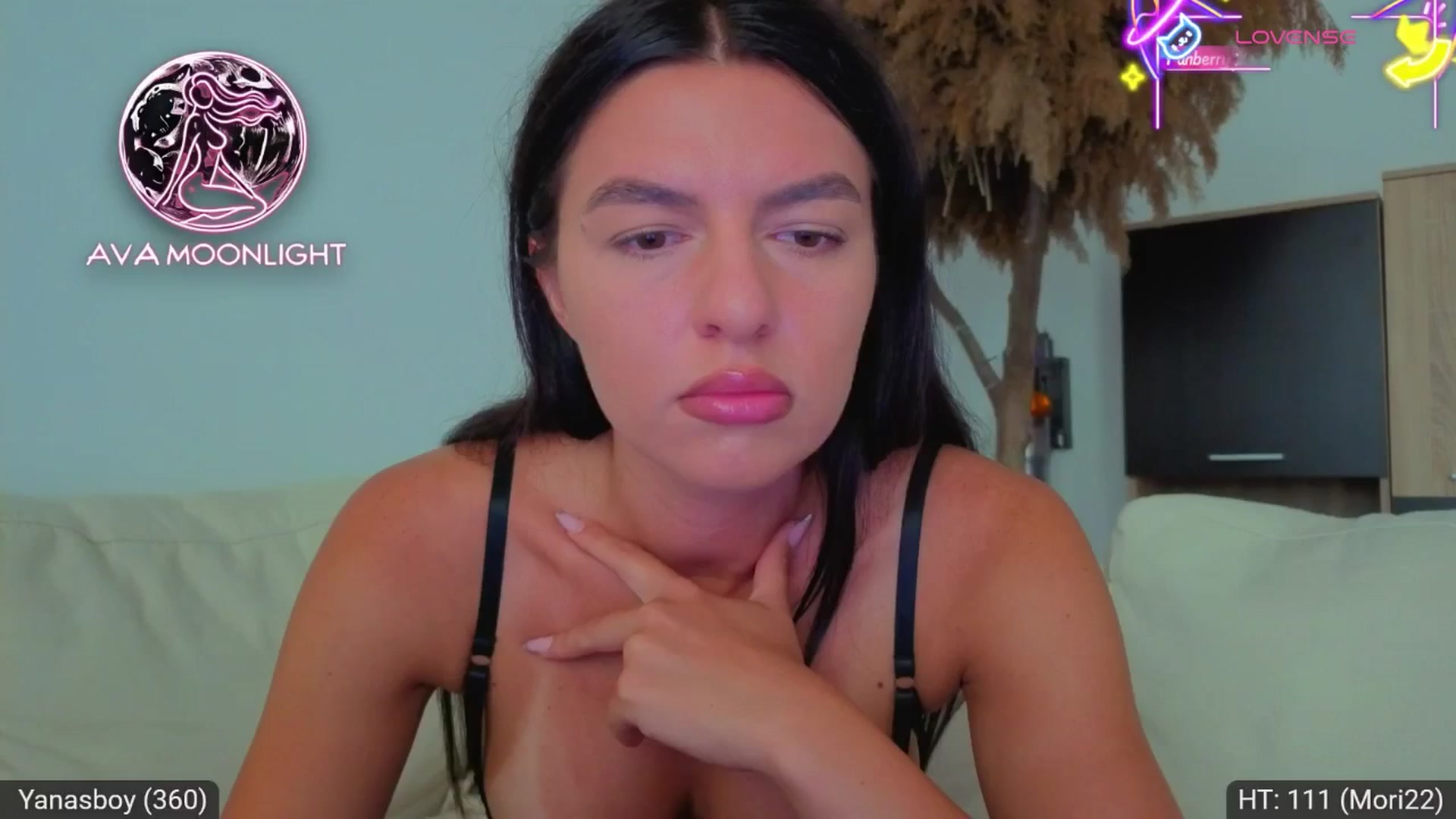 Gallery image thumbnail from AvaMoonlight's myfreecams stream on, 08/03/2025, 16:05 image 17 of 20