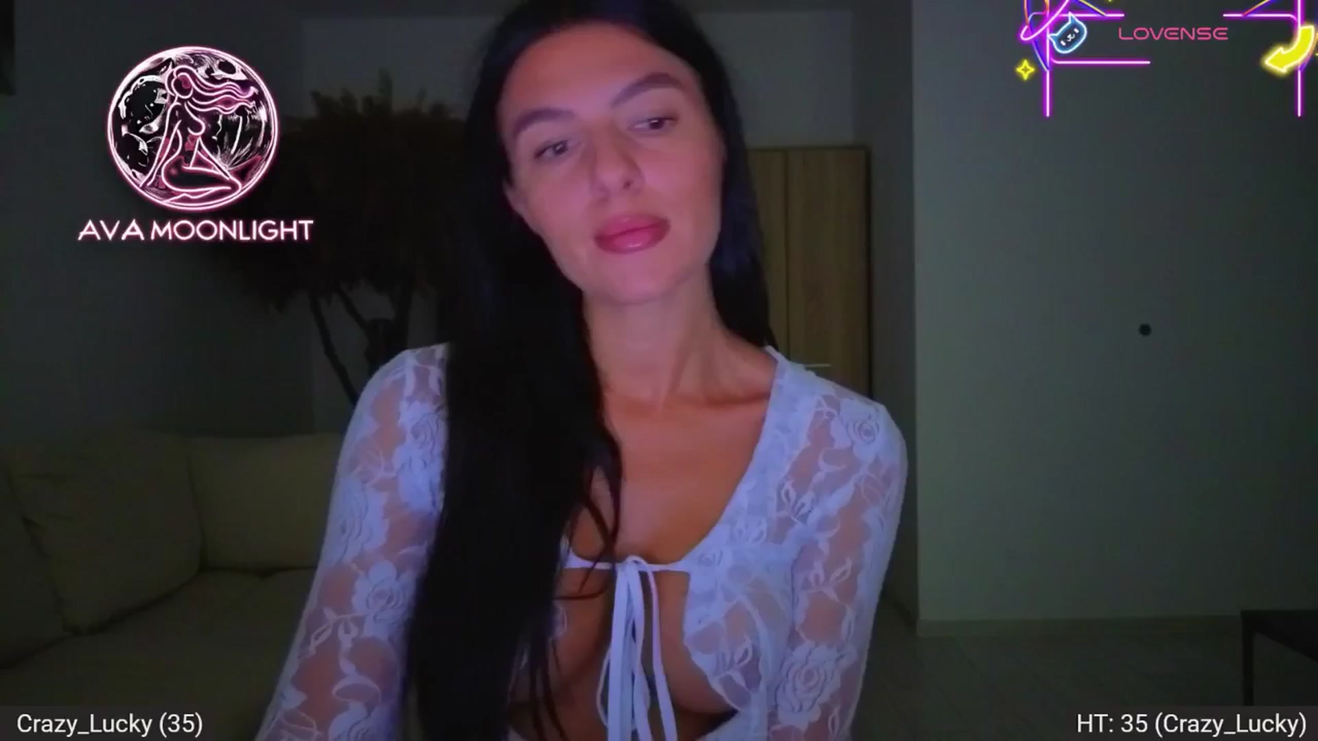 Gallery image thumbnail from AvaMoonlight's myfreecams stream on, 08/04/2025, 15:53 image 11 of 20
