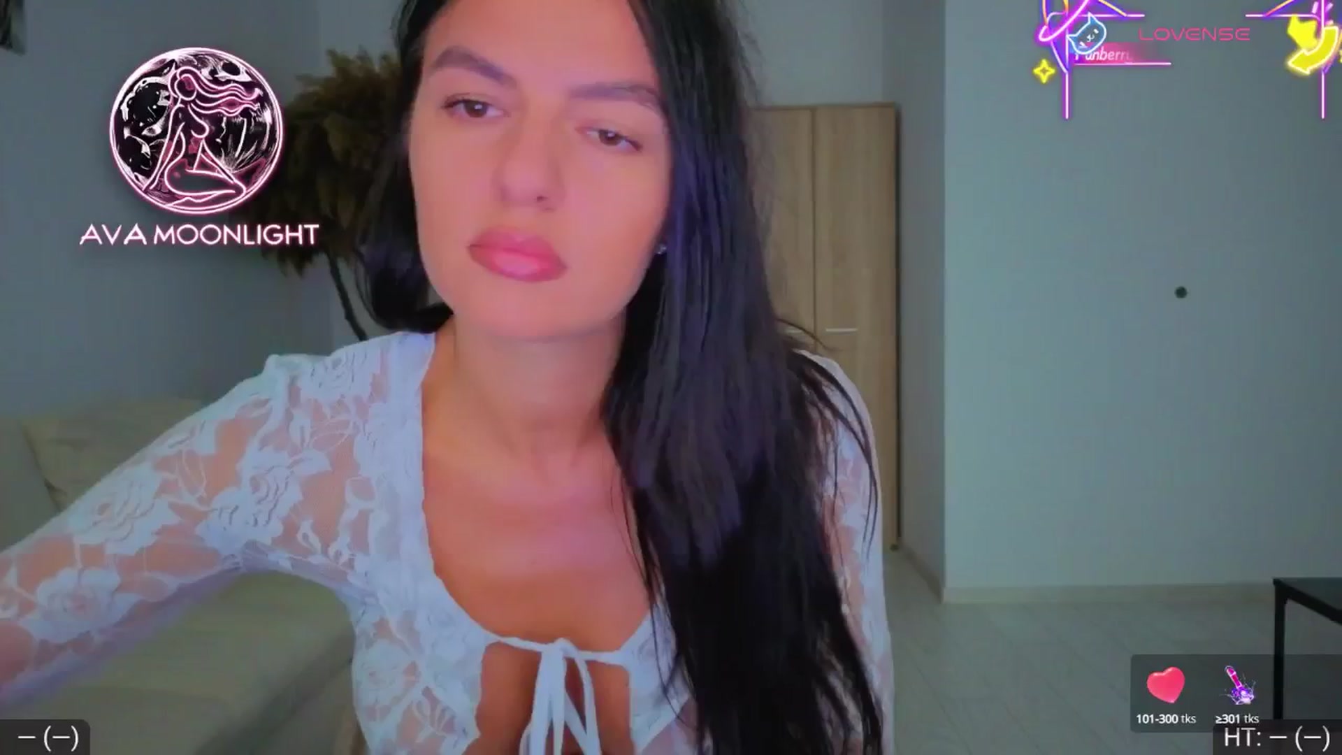 Gallery image thumbnail from AvaMoonlight's myfreecams stream on, 08/04/2025, 15:53 image 1 of 20