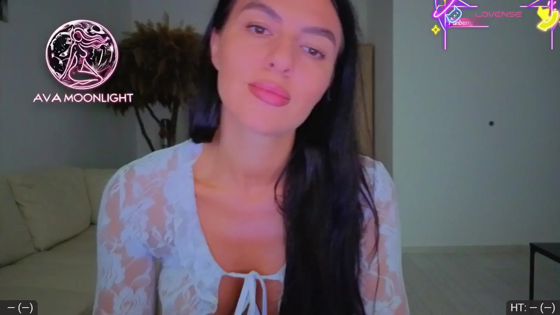 Gallery image thumbnail from AvaMoonlight's myfreecams stream on, 08/04/2025, 15:53 image 4 of 20