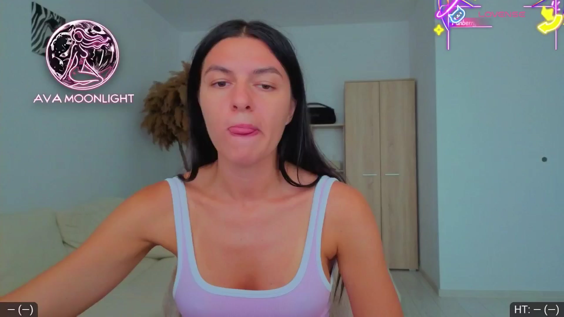 Gallery image thumbnail from AvaMoonlight's myfreecams stream on, 08/05/2025, 16:03 image 2 of 20