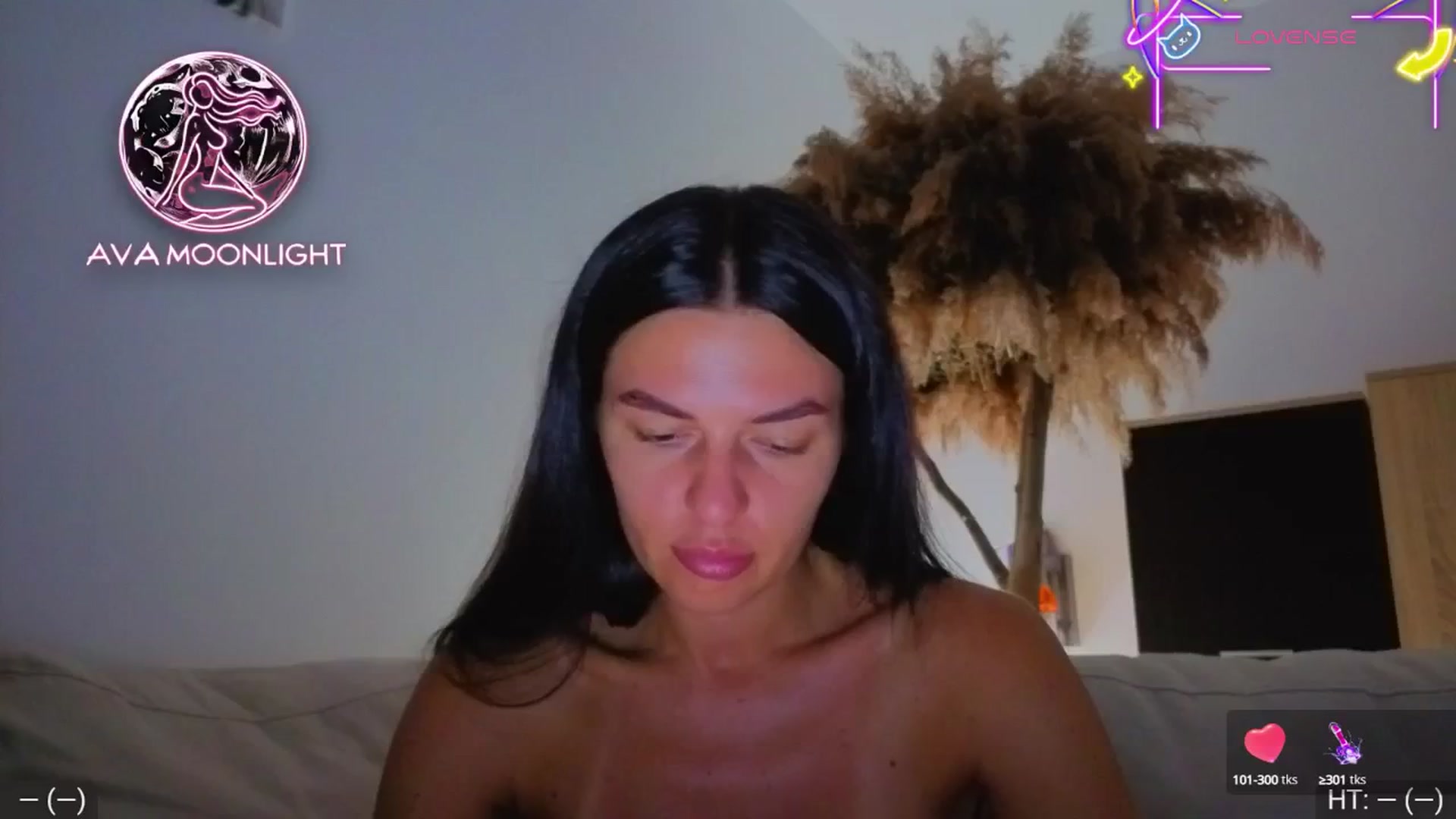 Gallery image thumbnail from AvaMoonlight's myfreecams stream on, 08/07/2025, 23:10 image 3 of 20