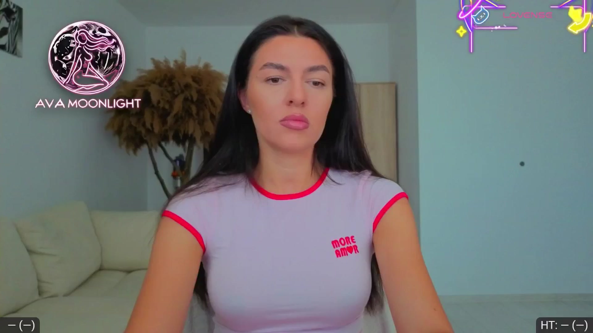 Gallery image thumbnail from AvaMoonlight's myfreecams stream on, 08/13/2025, 16:06 image 3 of 20