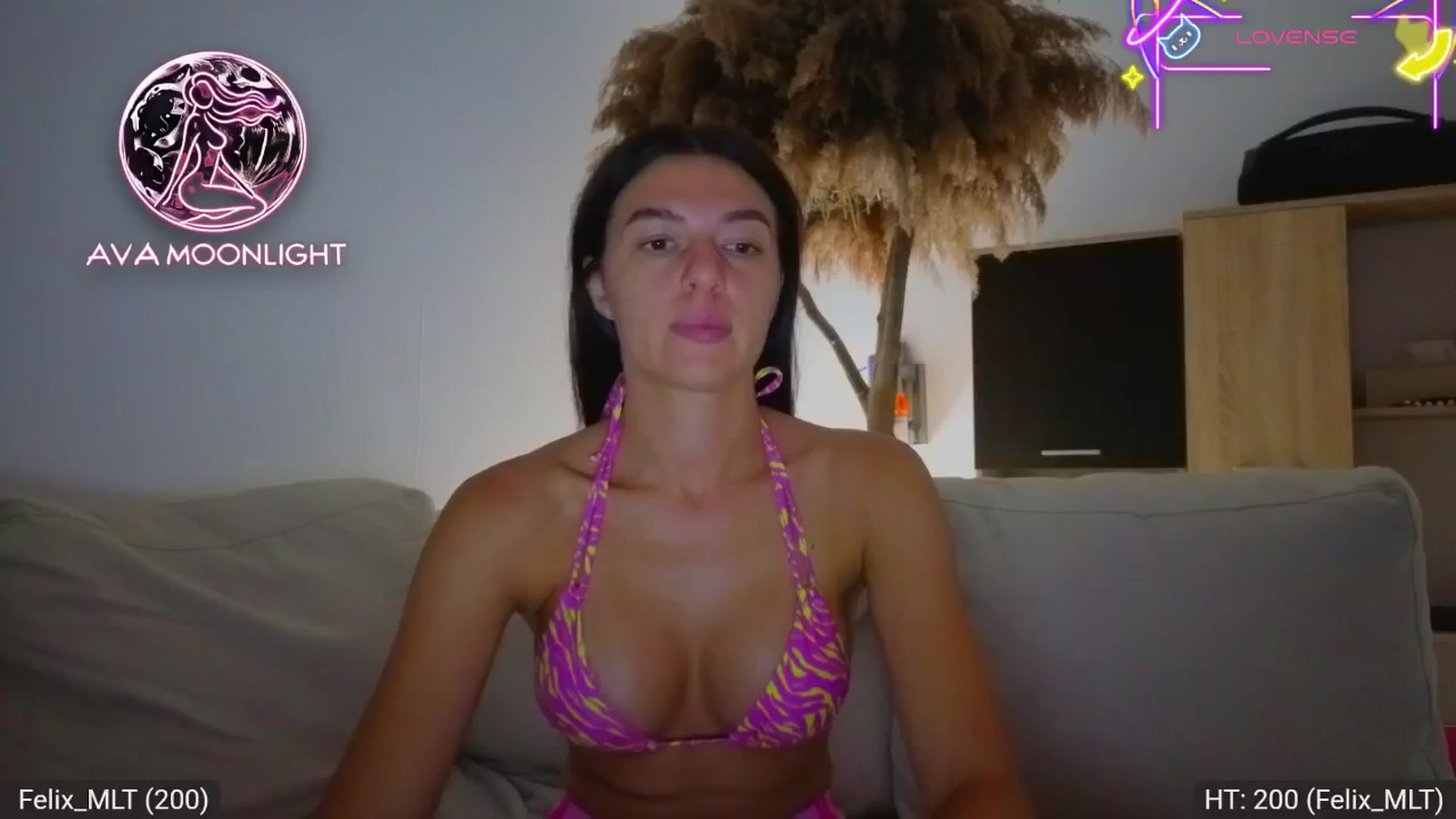 Gallery image thumbnail from AvaMoonlight's myfreecams stream on, 08/14/2025, 22:28 image 15 of 20