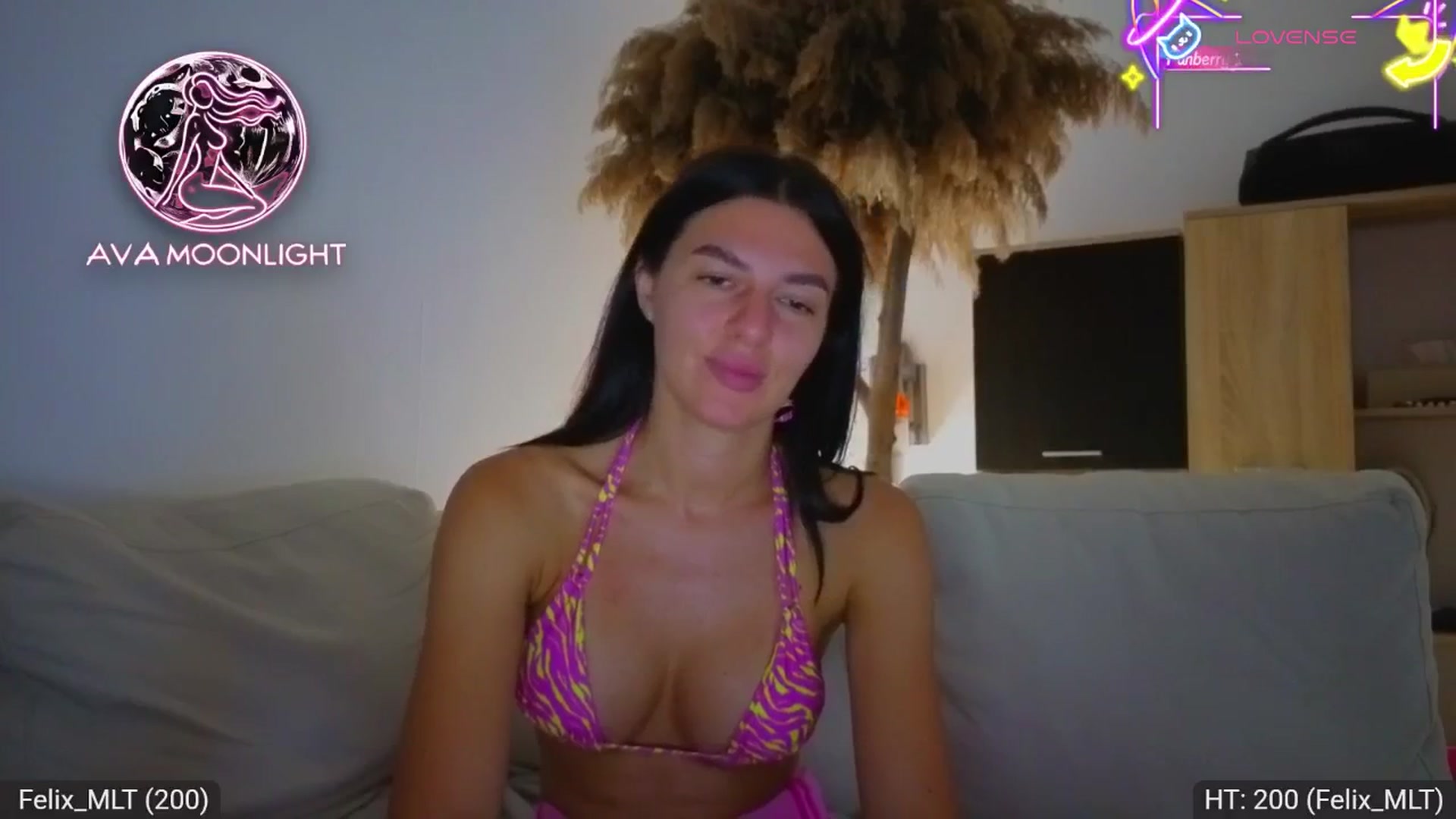 Gallery image thumbnail from AvaMoonlight's myfreecams stream on, 08/14/2025, 23:58 image 11 of 20