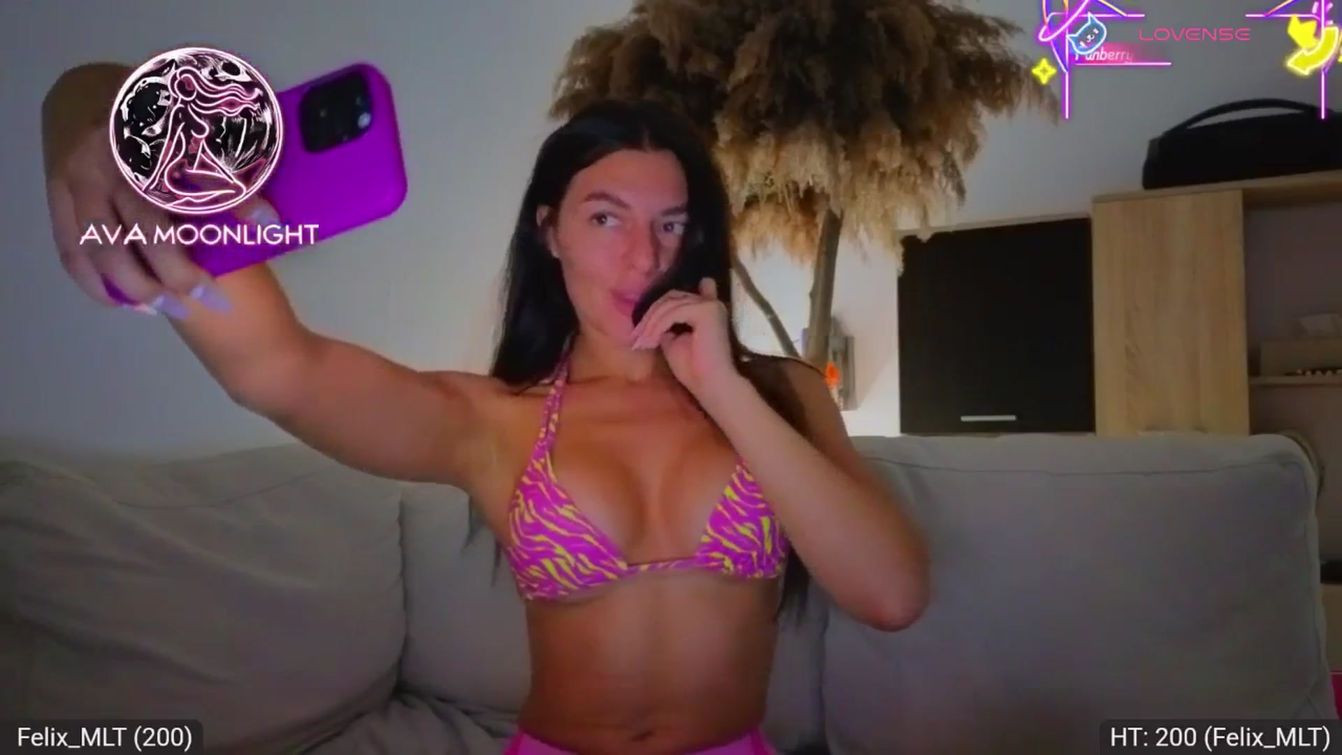 Gallery image thumbnail from AvaMoonlight's myfreecams stream on, 08/14/2025, 23:58 image 2 of 20
