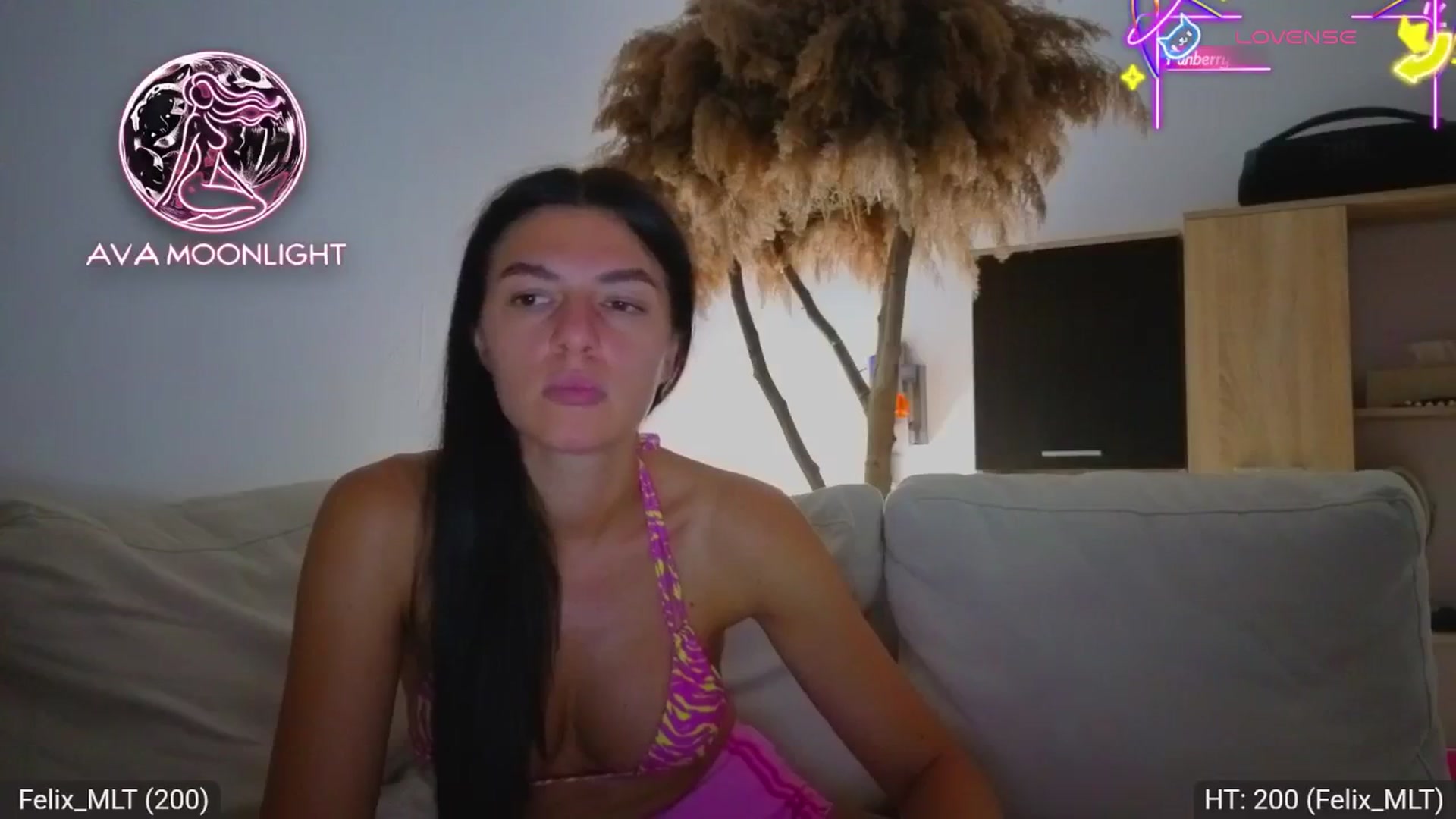 Gallery image thumbnail from AvaMoonlight's myfreecams stream on, 08/14/2025, 23:58 image 18 of 20