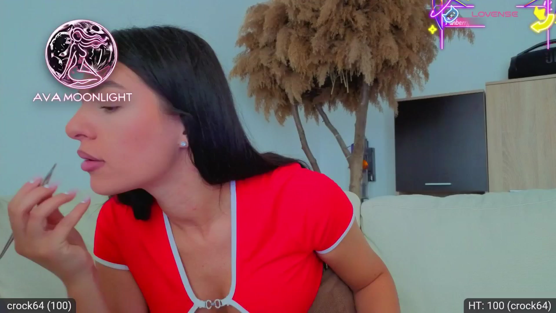 Gallery image thumbnail from AvaMoonlight's myfreecams stream on, 08/15/2025, 13:44 image 17 of 20