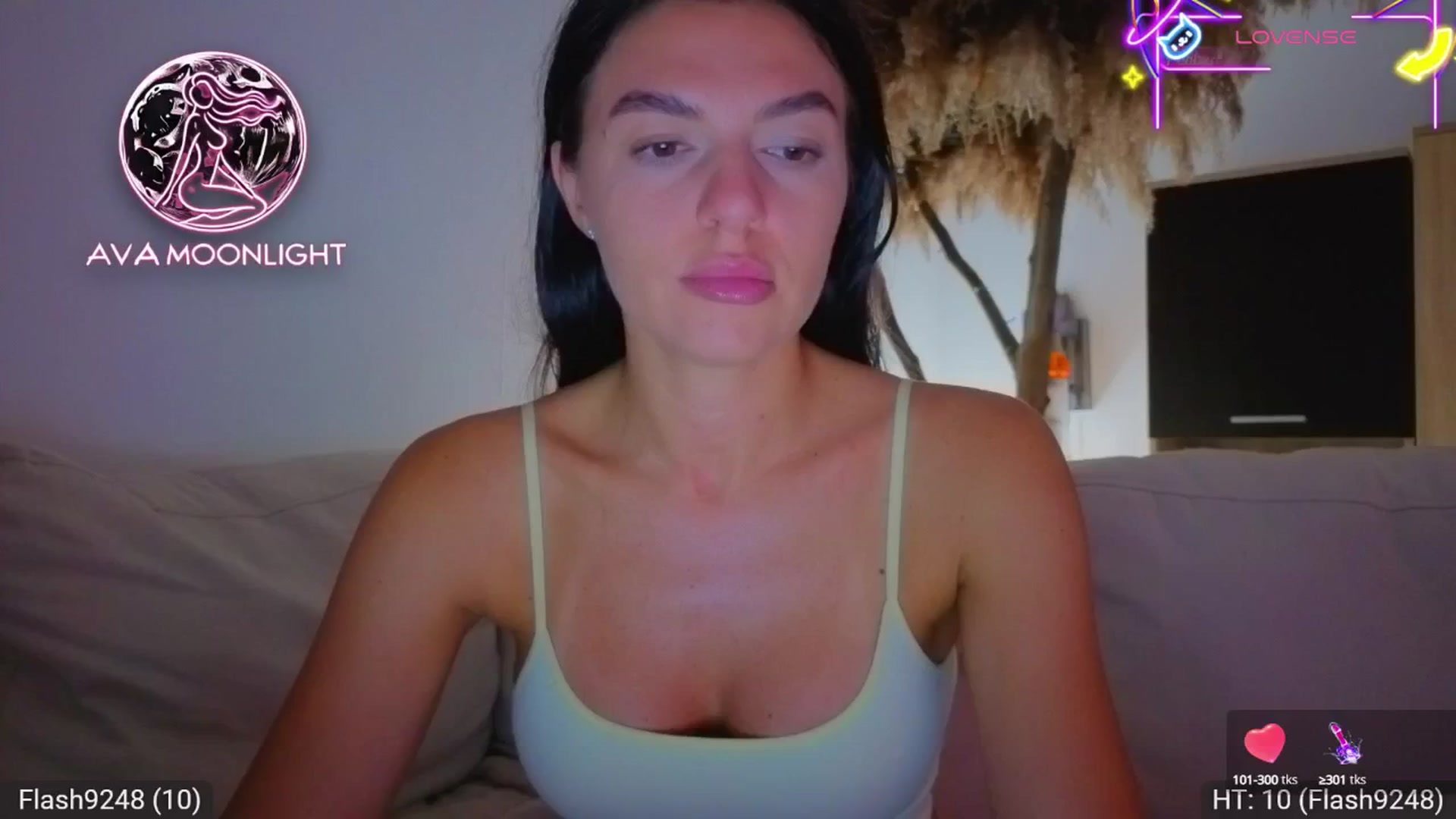 Gallery image thumbnail from AvaMoonlight's myfreecams stream on, 08/17/2025, 24:06 image 5 of 20