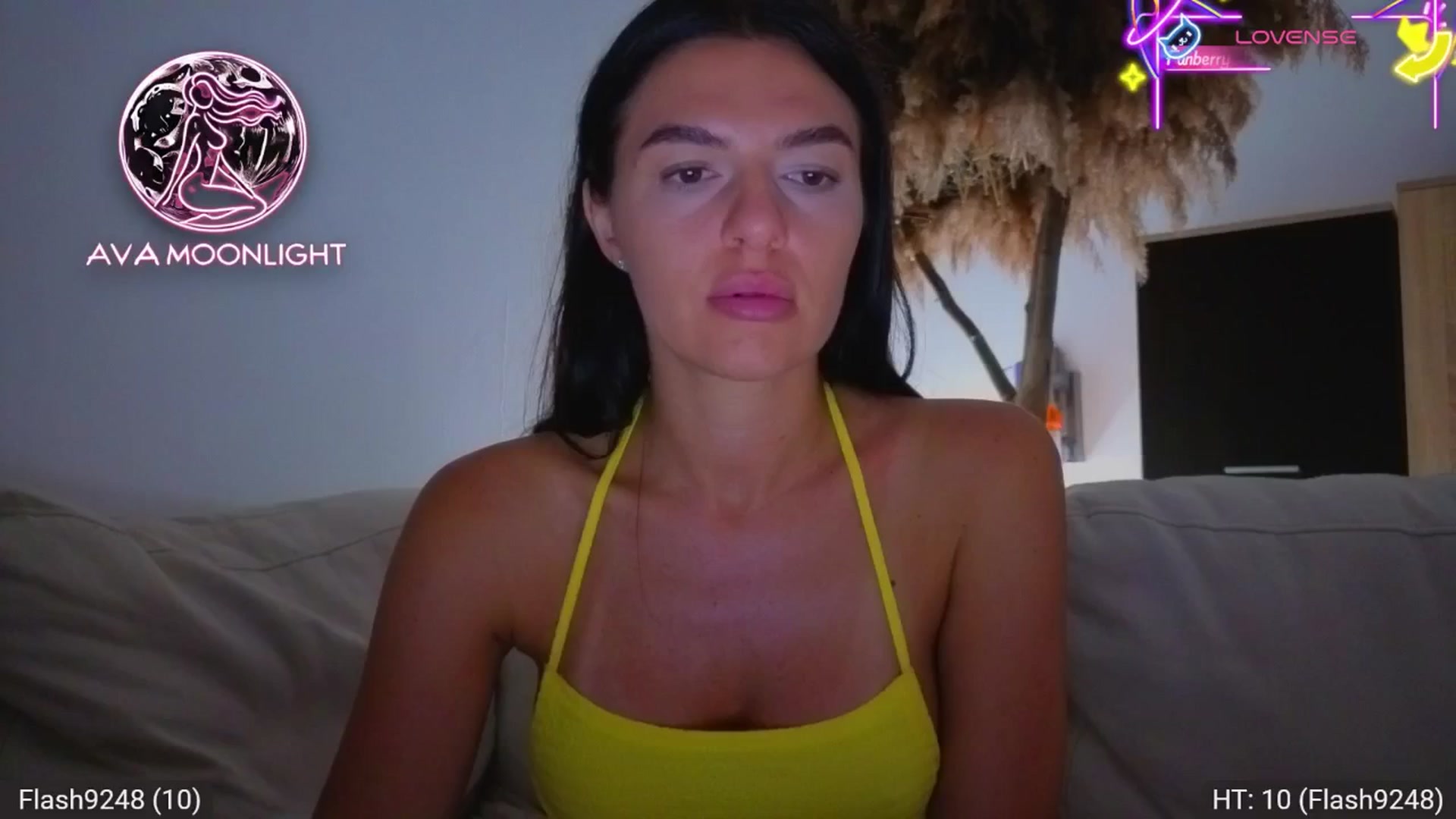 Gallery image thumbnail from AvaMoonlight's myfreecams stream on, 08/17/2025, 22:47 image 13 of 20
