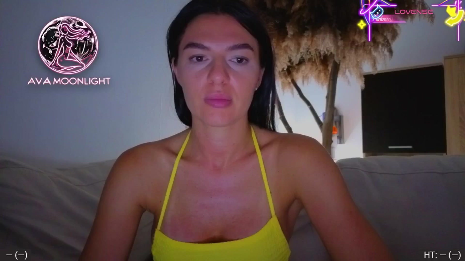 Gallery image thumbnail from AvaMoonlight's myfreecams stream on, 08/17/2025, 22:47 image 2 of 20