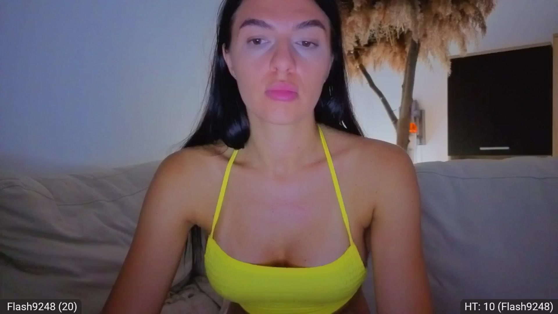 Gallery image thumbnail from AvaMoonlight's myfreecams stream on, 08/18/2025, 24:19 image 4 of 20