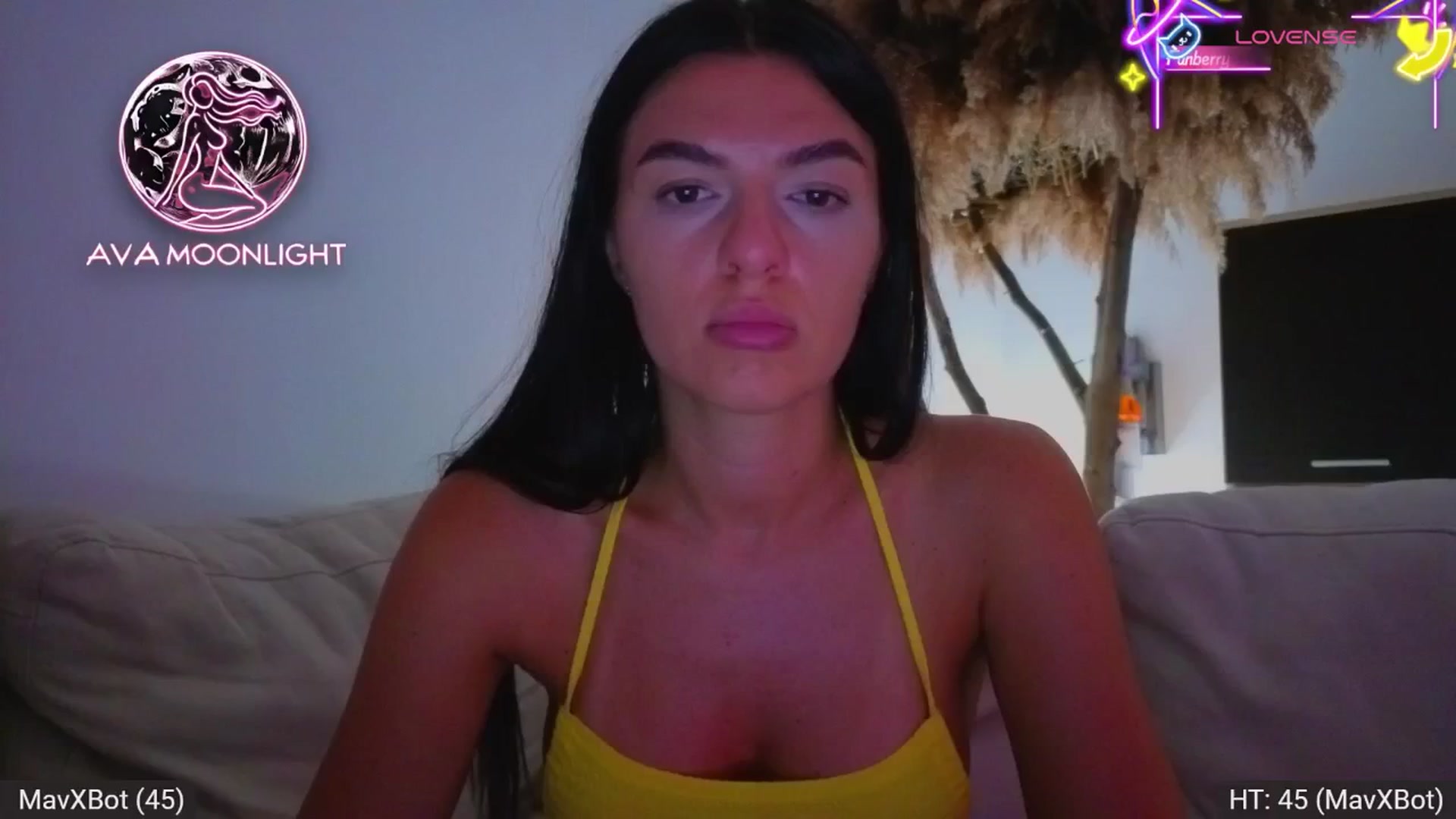 Gallery image thumbnail from AvaMoonlight's myfreecams stream on, 08/18/2025, 24:19 image 15 of 20