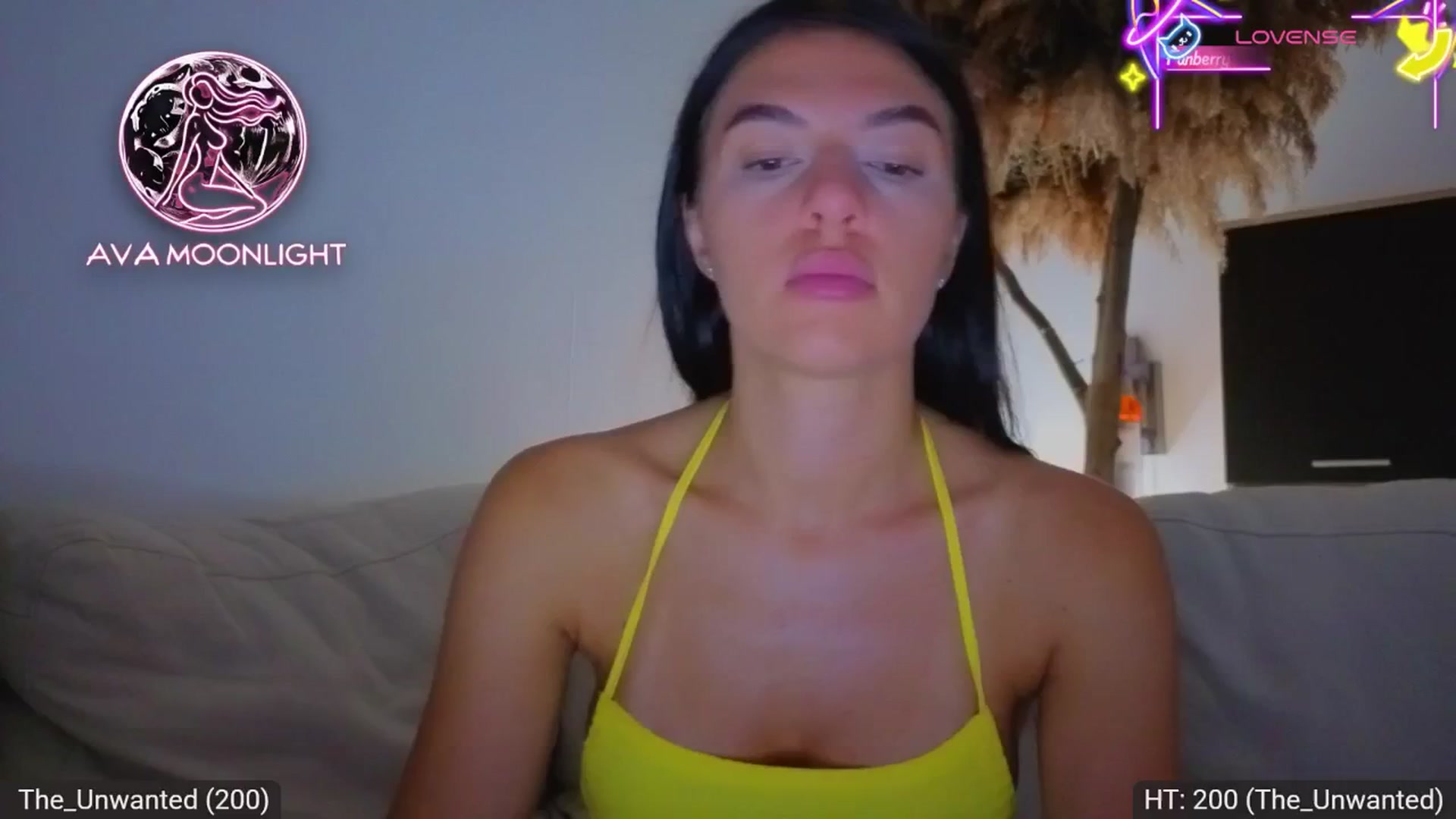 Gallery image thumbnail from AvaMoonlight's myfreecams stream on, 08/18/2025, 24:19 image 18 of 20