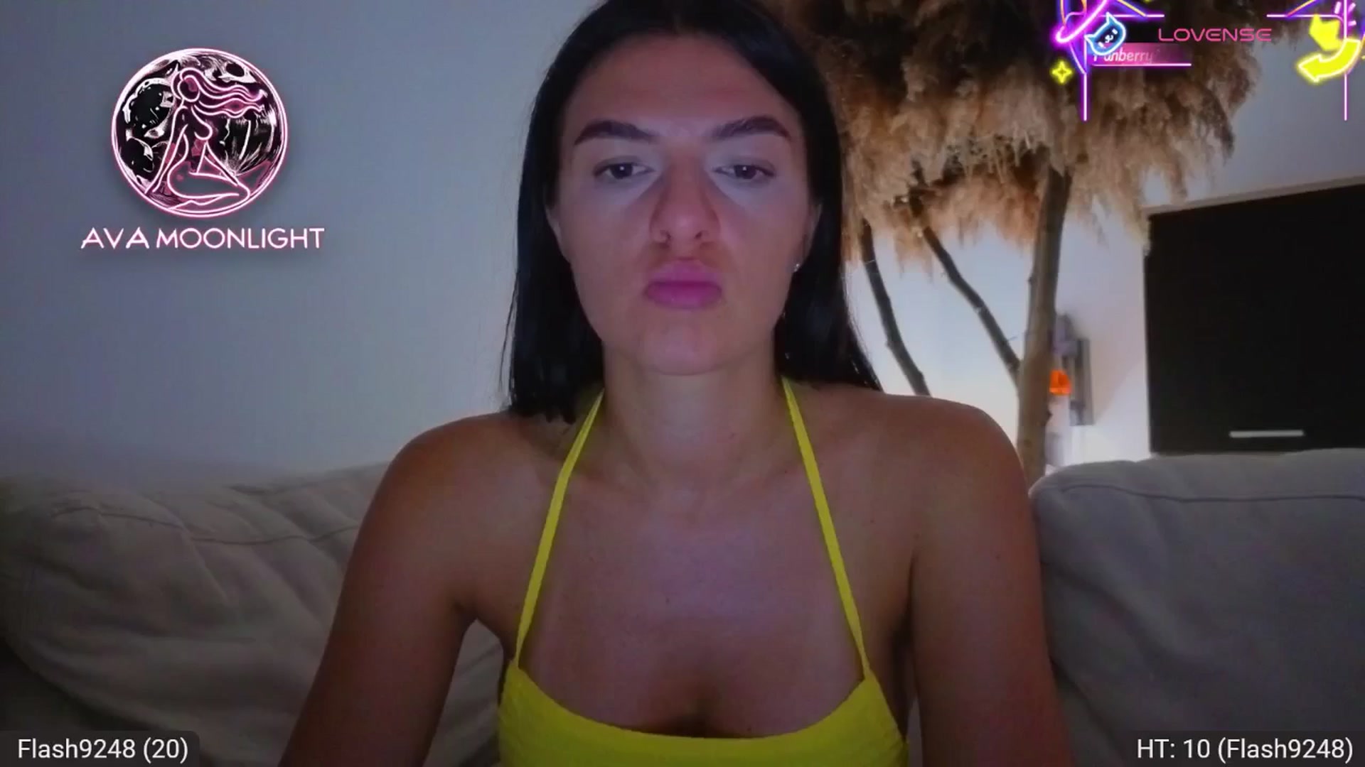 Gallery image thumbnail from AvaMoonlight's myfreecams stream on, 08/18/2025, 24:19 image 11 of 20