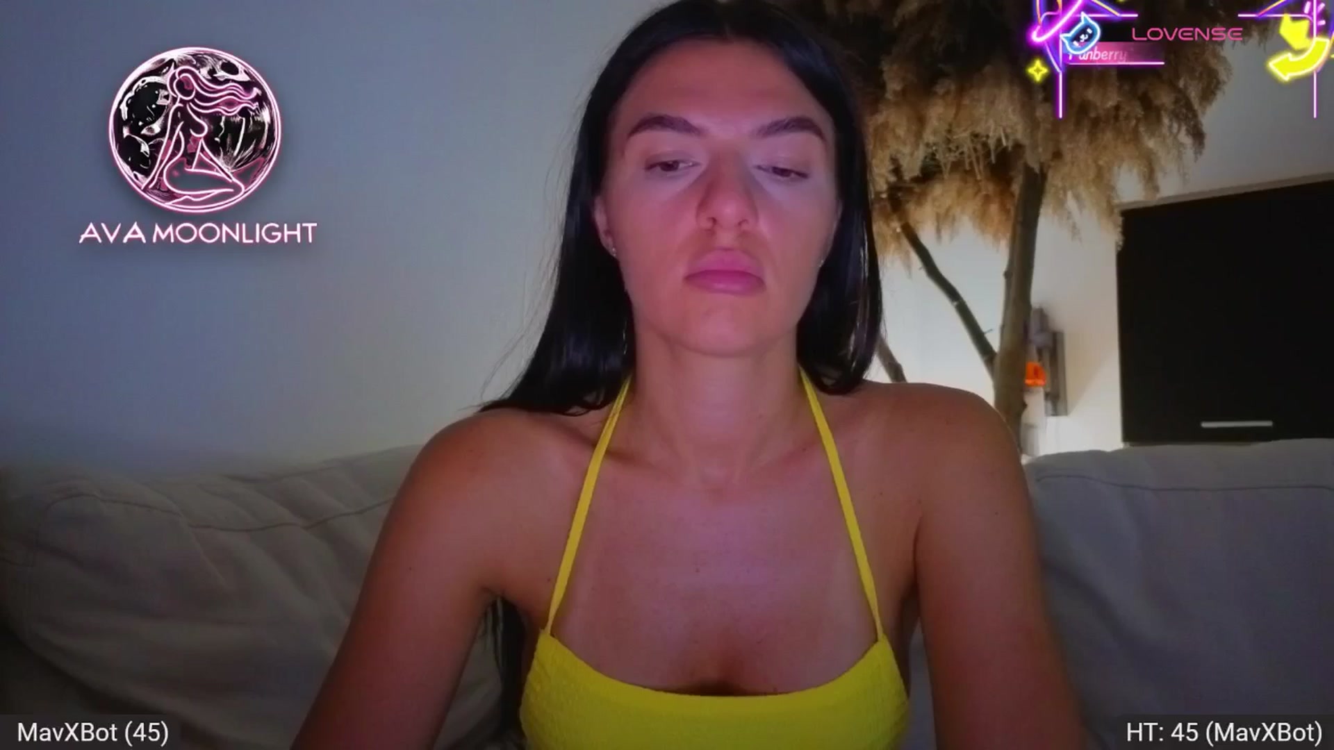 Gallery image thumbnail from AvaMoonlight's myfreecams stream on, 08/18/2025, 24:19 image 14 of 20