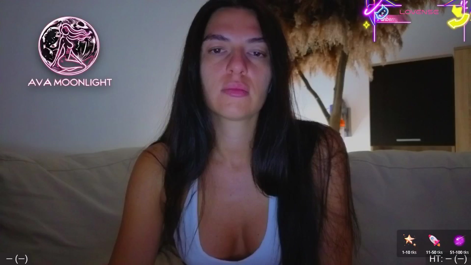 Gallery image thumbnail from AvaMoonlight's myfreecams stream on, 08/19/2025, 24:39 image 2 of 20