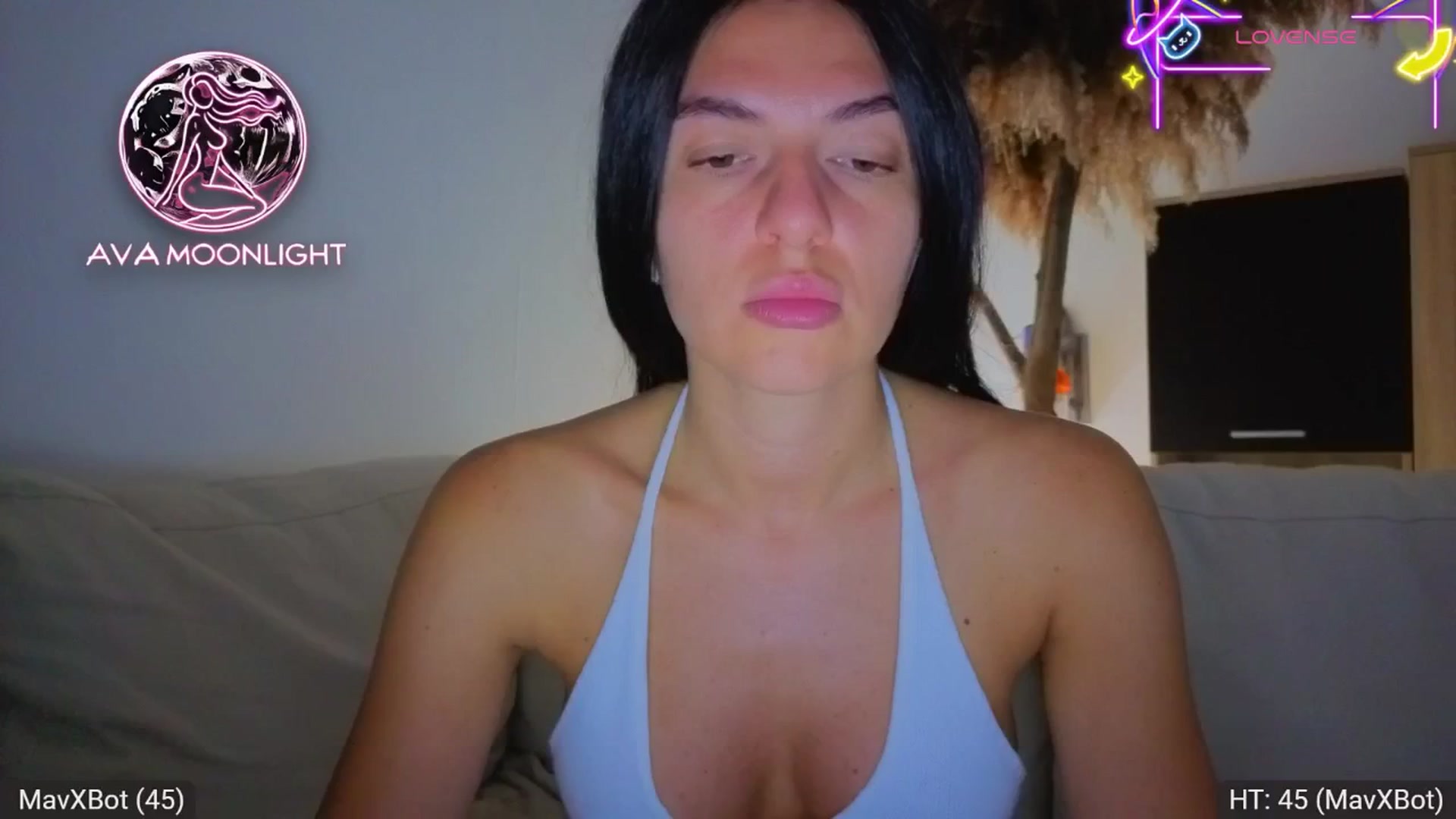 Gallery image thumbnail from AvaMoonlight's myfreecams stream on, 08/19/2025, 24:39 image 9 of 20