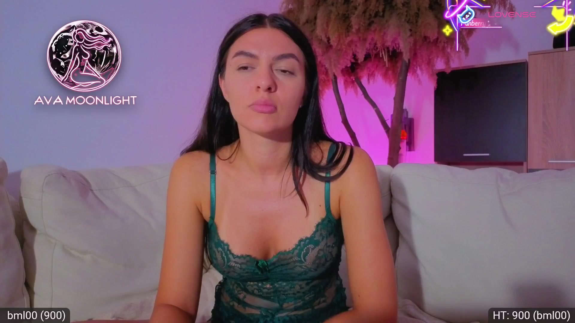 Gallery image thumbnail from AvaMoonlight's myfreecams stream on, 08/20/2025, 24:40 image 20 of 20