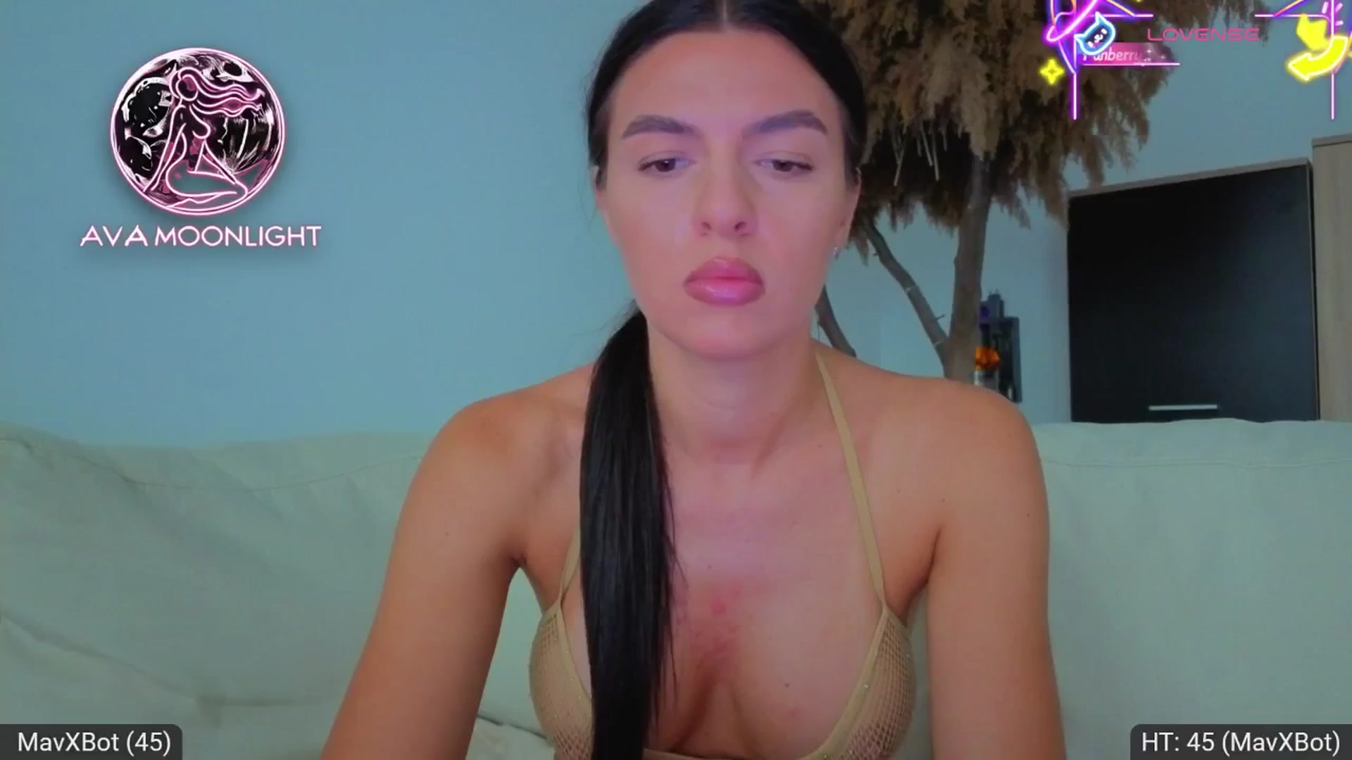 Gallery image thumbnail from AvaMoonlight's myfreecams stream on, 08/20/2025, 16:04 image 13 of 20