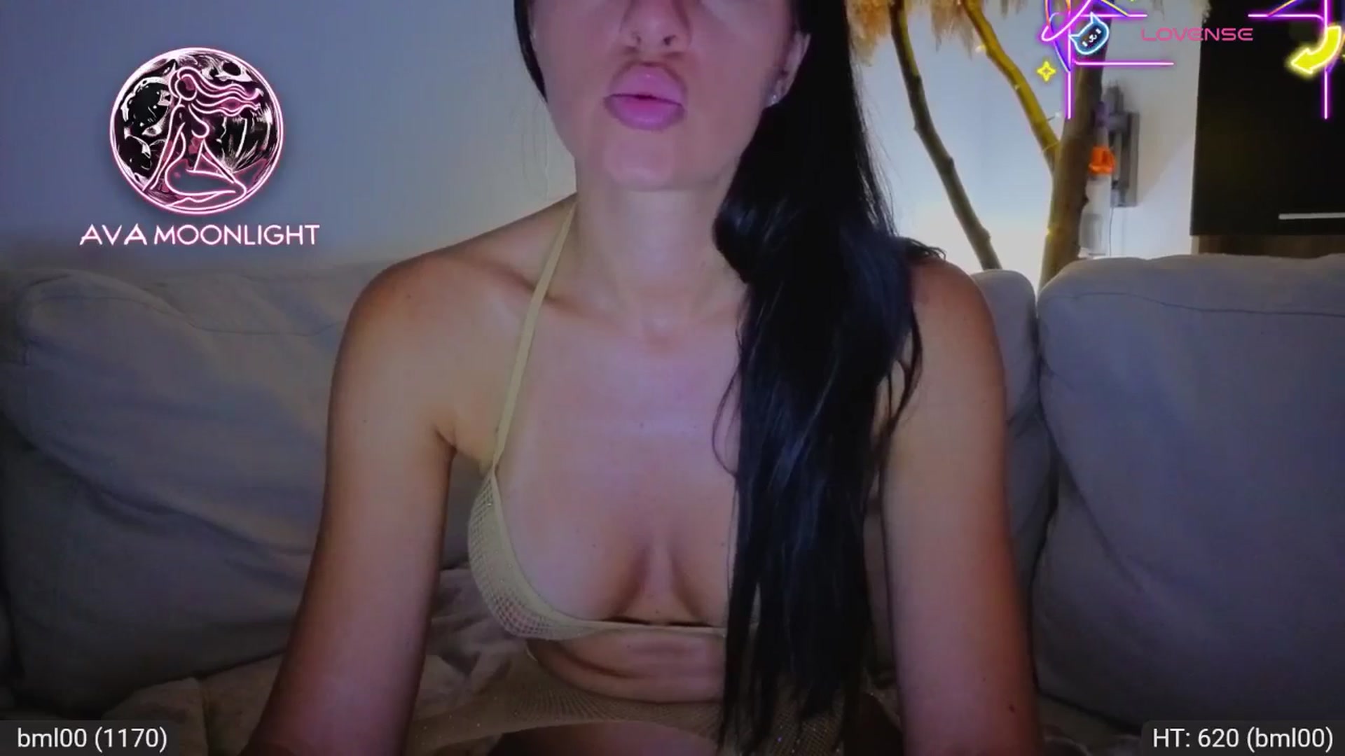 Gallery image thumbnail from AvaMoonlight's myfreecams stream on, 08/21/2025, 24:43 image 15 of 20