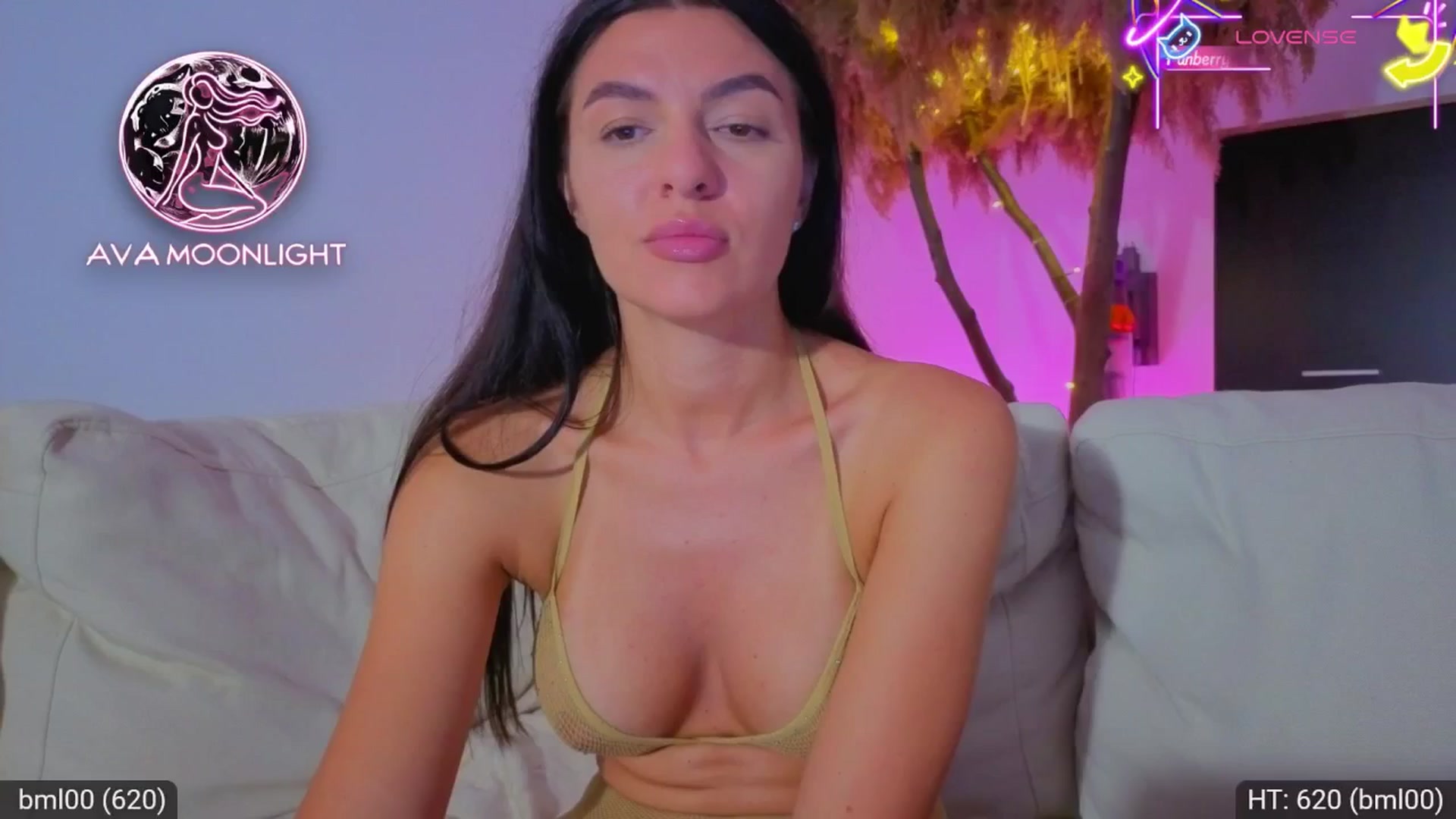 Gallery image thumbnail from AvaMoonlight's myfreecams stream on, 08/21/2025, 24:43 image 2 of 20