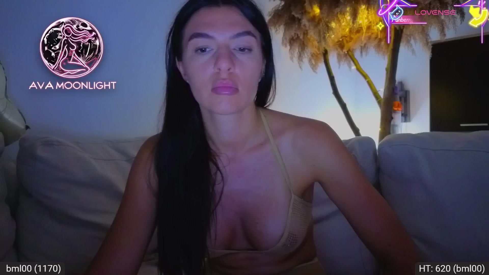 Gallery image thumbnail from AvaMoonlight's myfreecams stream on, 08/21/2025, 24:43 image 10 of 20