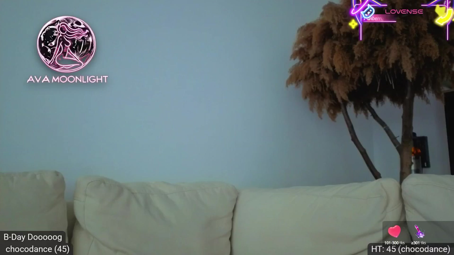 Gallery image thumbnail from AvaMoonlight's myfreecams stream on, 08/21/2025, 15:13 image 8 of 20