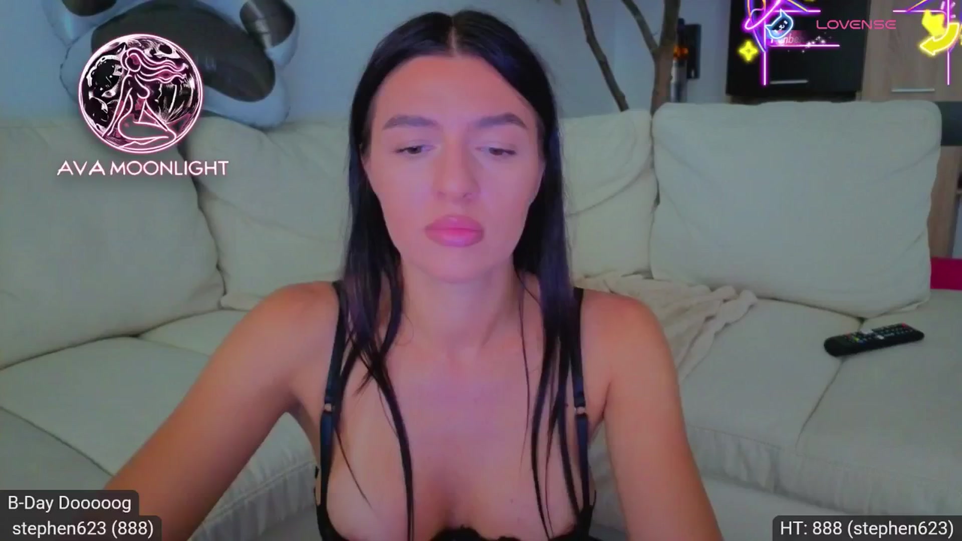 Gallery image thumbnail from AvaMoonlight's myfreecams stream on, 08/21/2025, 15:43 image 20 of 20