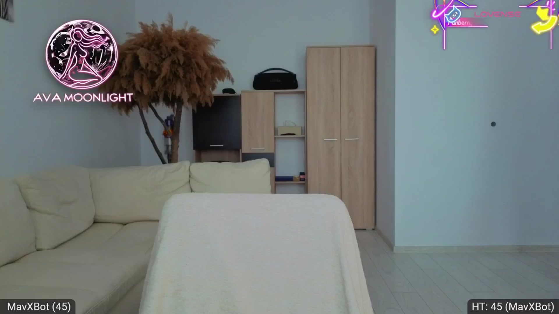 Gallery image thumbnail from AvaMoonlight's myfreecams stream on, 08/22/2025, 15:33 image 3 of 20