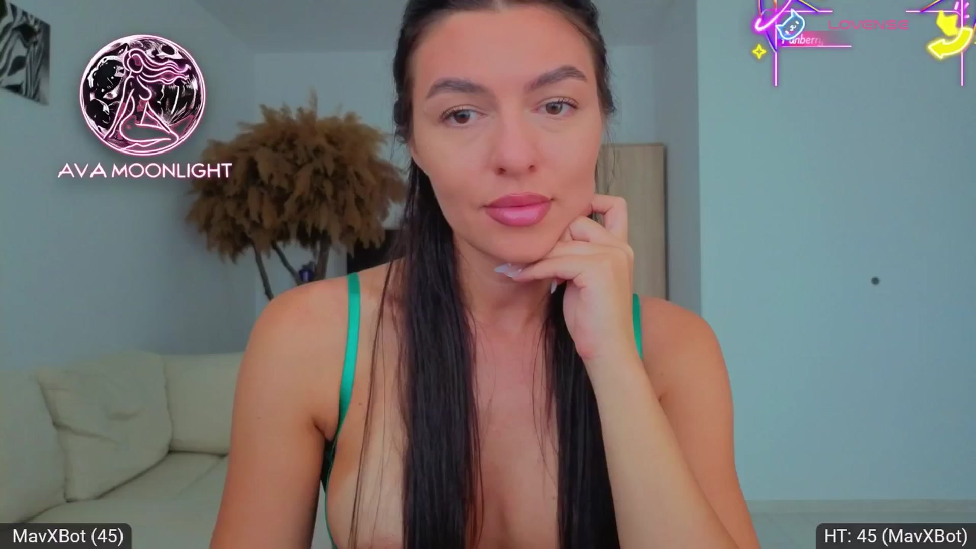 Gallery image thumbnail from AvaMoonlight's myfreecams stream on, 08/22/2025, 15:33 image 4 of 20