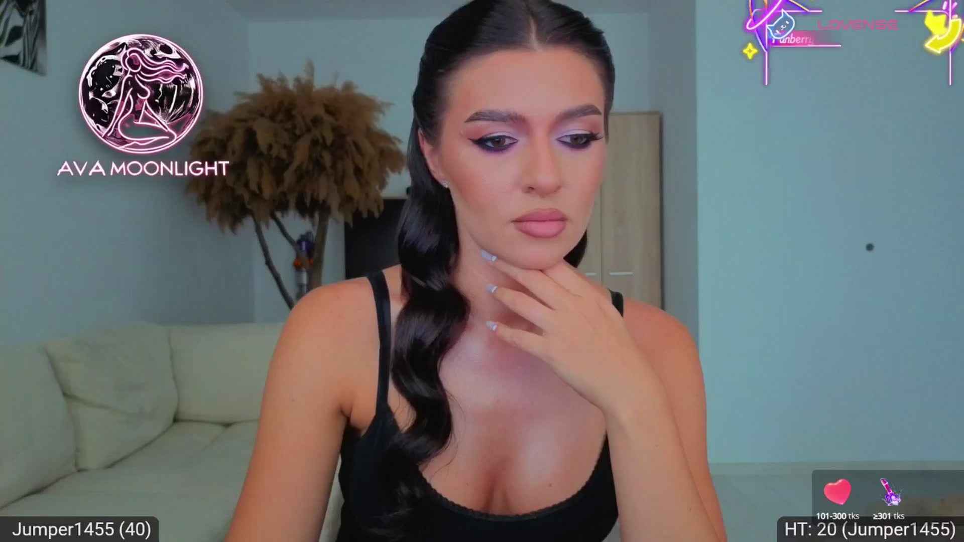Gallery image thumbnail from AvaMoonlight's myfreecams stream on, 08/23/2025, 15:36 image 7 of 20