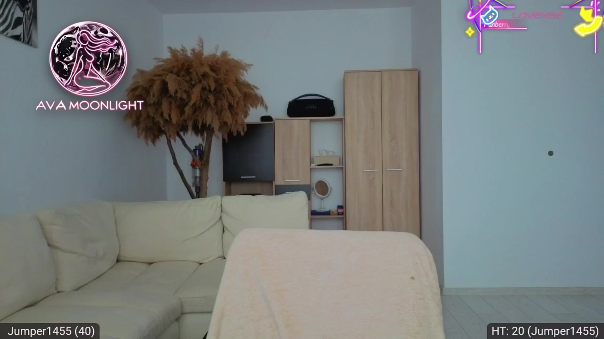 Gallery image thumbnail from AvaMoonlight's myfreecams stream on, 08/23/2025, 15:36 image 8 of 20