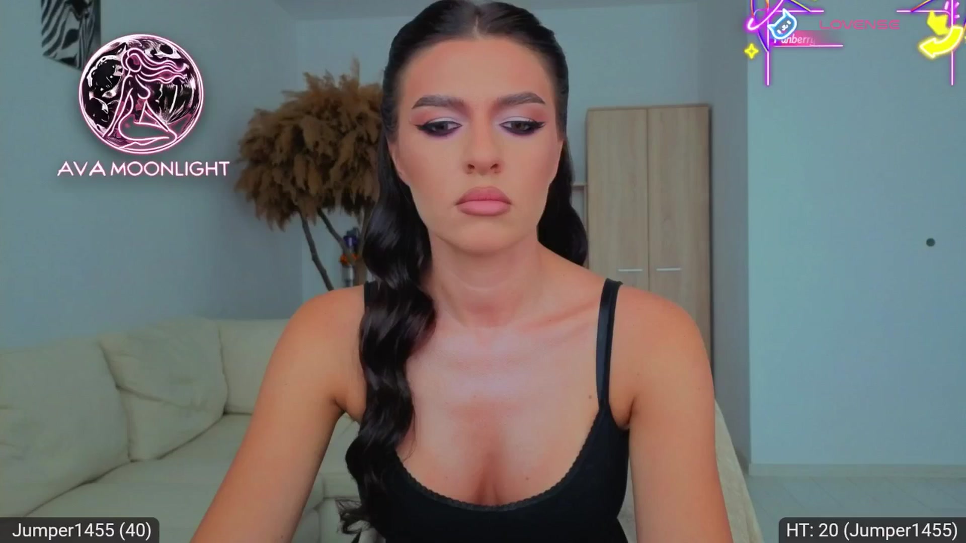 Gallery image thumbnail from AvaMoonlight's myfreecams stream on, 08/23/2025, 15:36 image 14 of 20