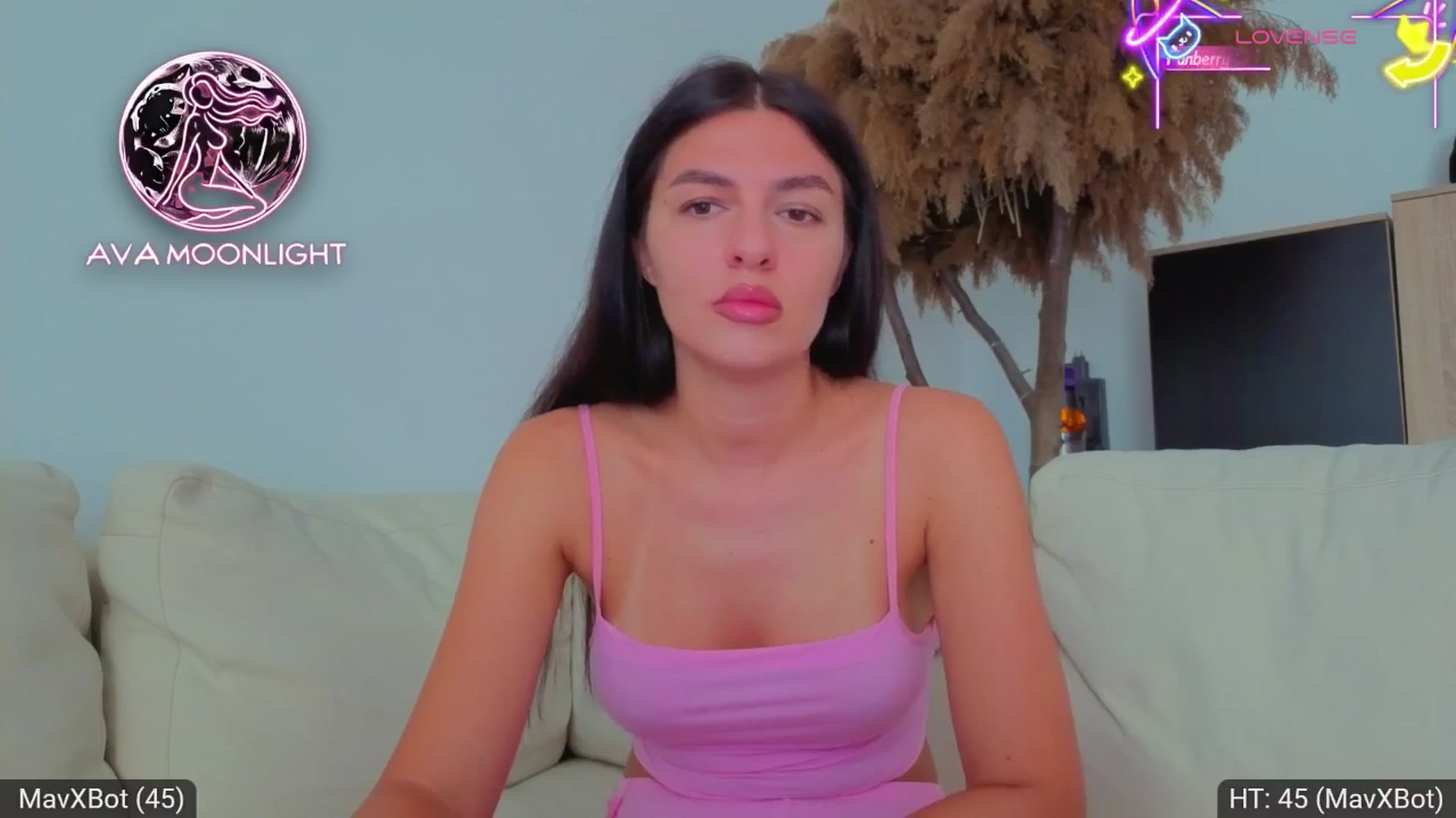 Gallery image thumbnail from AvaMoonlight's myfreecams stream on, 08/26/2025, 16:05 image 12 of 20