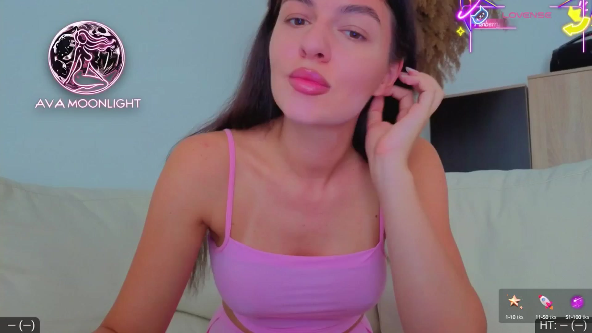 Gallery image thumbnail from AvaMoonlight's myfreecams stream on, 08/26/2025, 16:05 image 2 of 20