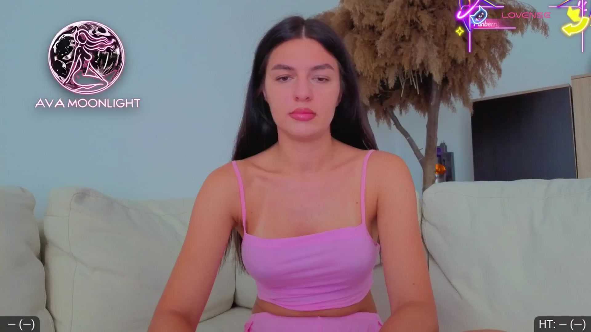 Gallery image thumbnail from AvaMoonlight's myfreecams stream on, 08/26/2025, 16:05 image 6 of 20