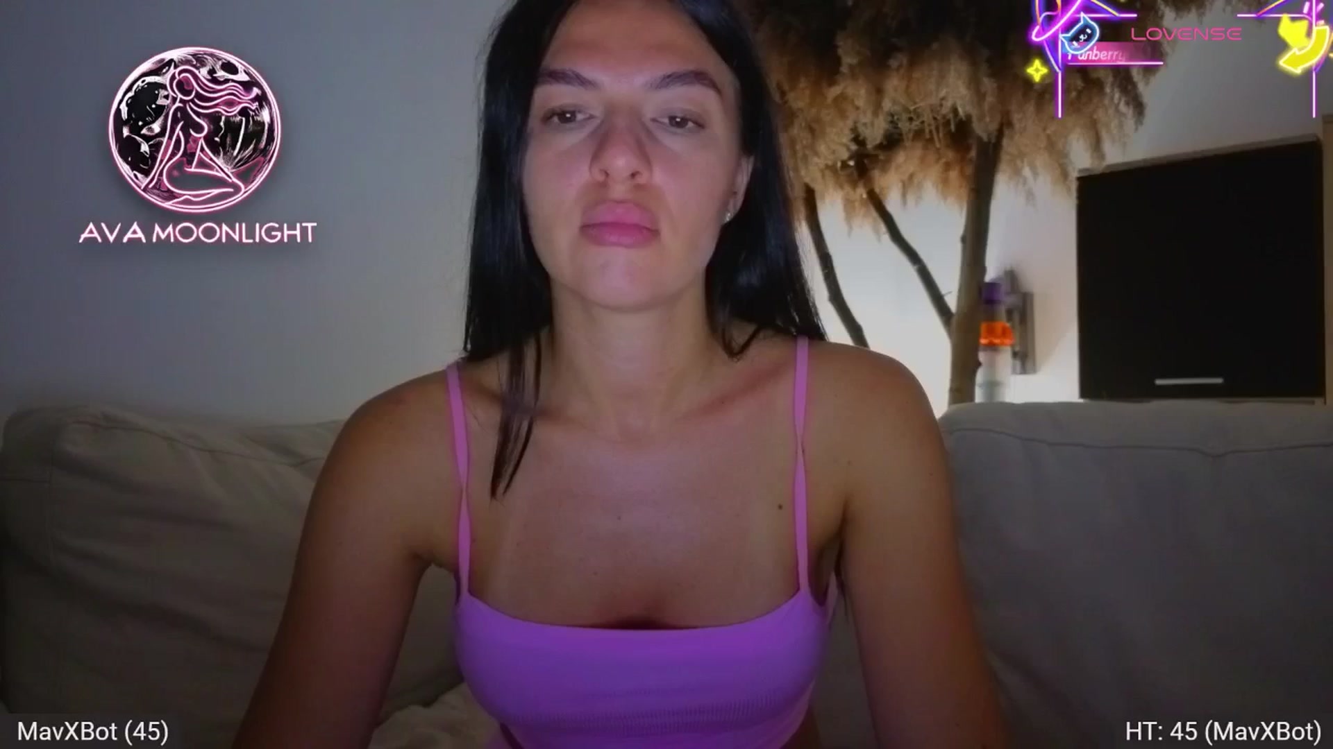 Gallery image thumbnail from AvaMoonlight's myfreecams stream on, 08/26/2025, 23:42 image 4 of 20