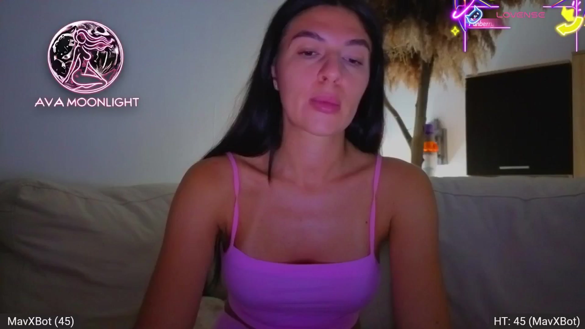 Gallery image thumbnail from AvaMoonlight's myfreecams stream on, 08/26/2025, 23:42 image 1 of 20