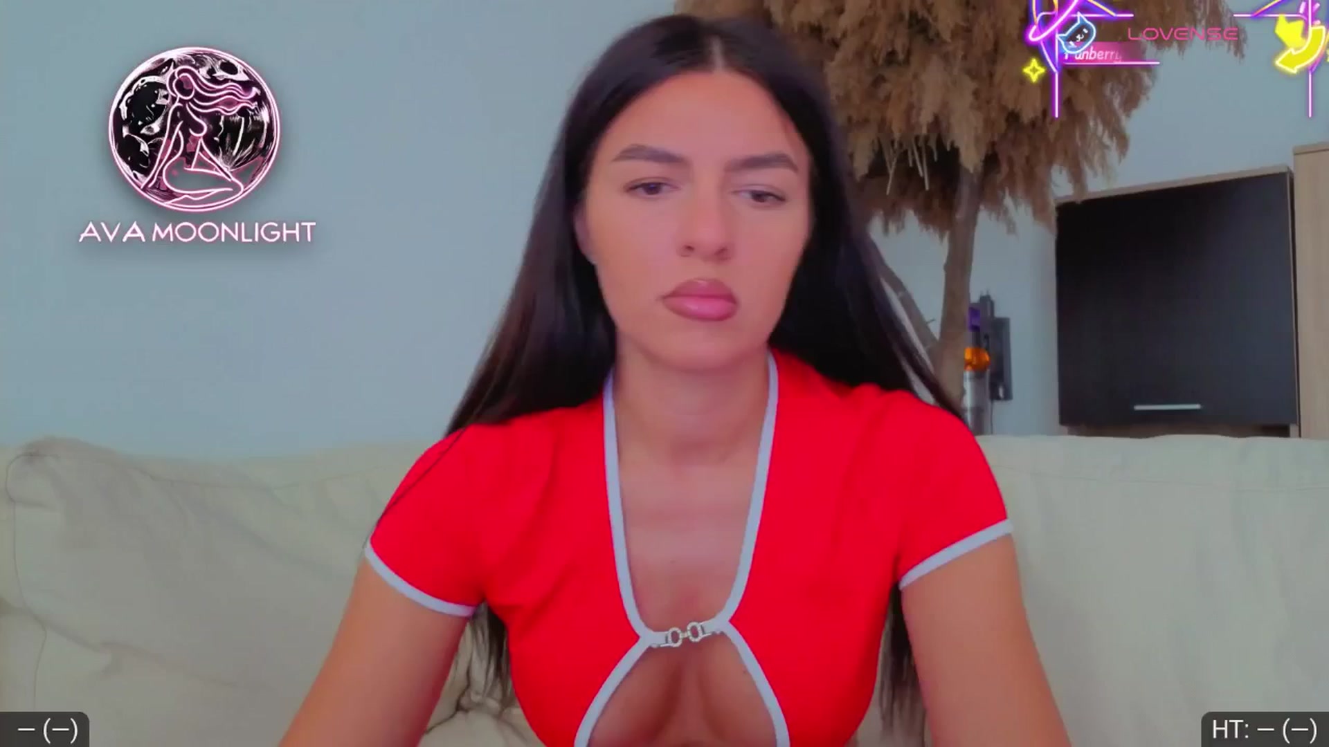 Gallery image thumbnail from AvaMoonlight's myfreecams stream on, 08/27/2025, 14:38 image 3 of 20