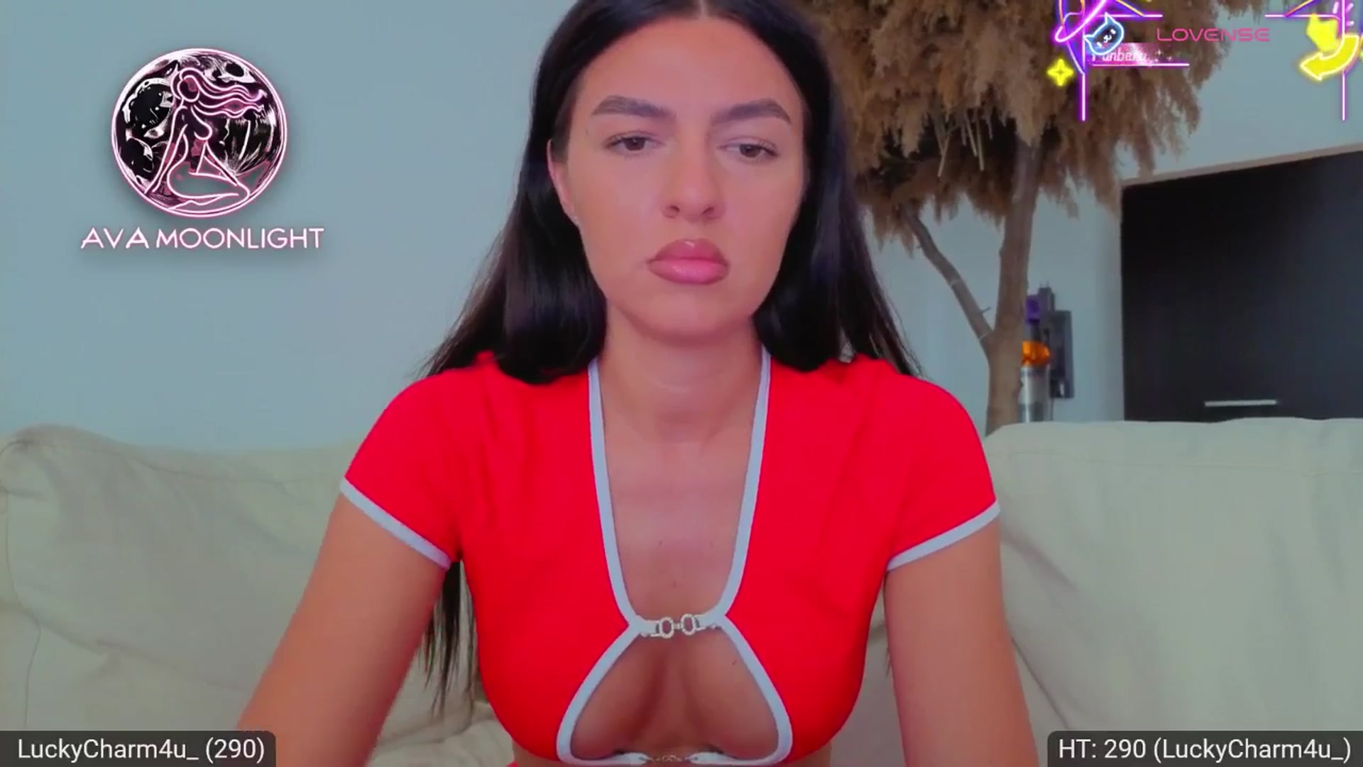 Gallery image thumbnail from AvaMoonlight's myfreecams stream on, 08/27/2025, 15:31 image 19 of 20