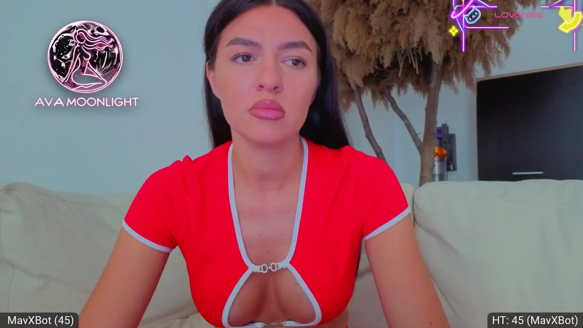 Gallery image thumbnail from AvaMoonlight's myfreecams stream on, 08/27/2025, 15:31 image 6 of 20