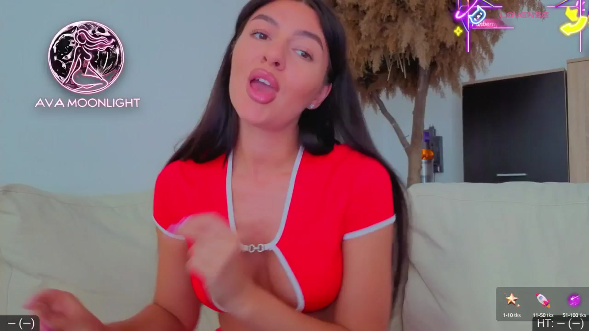 Gallery image thumbnail from AvaMoonlight's myfreecams stream on, 08/27/2025, 15:31 image 1 of 20